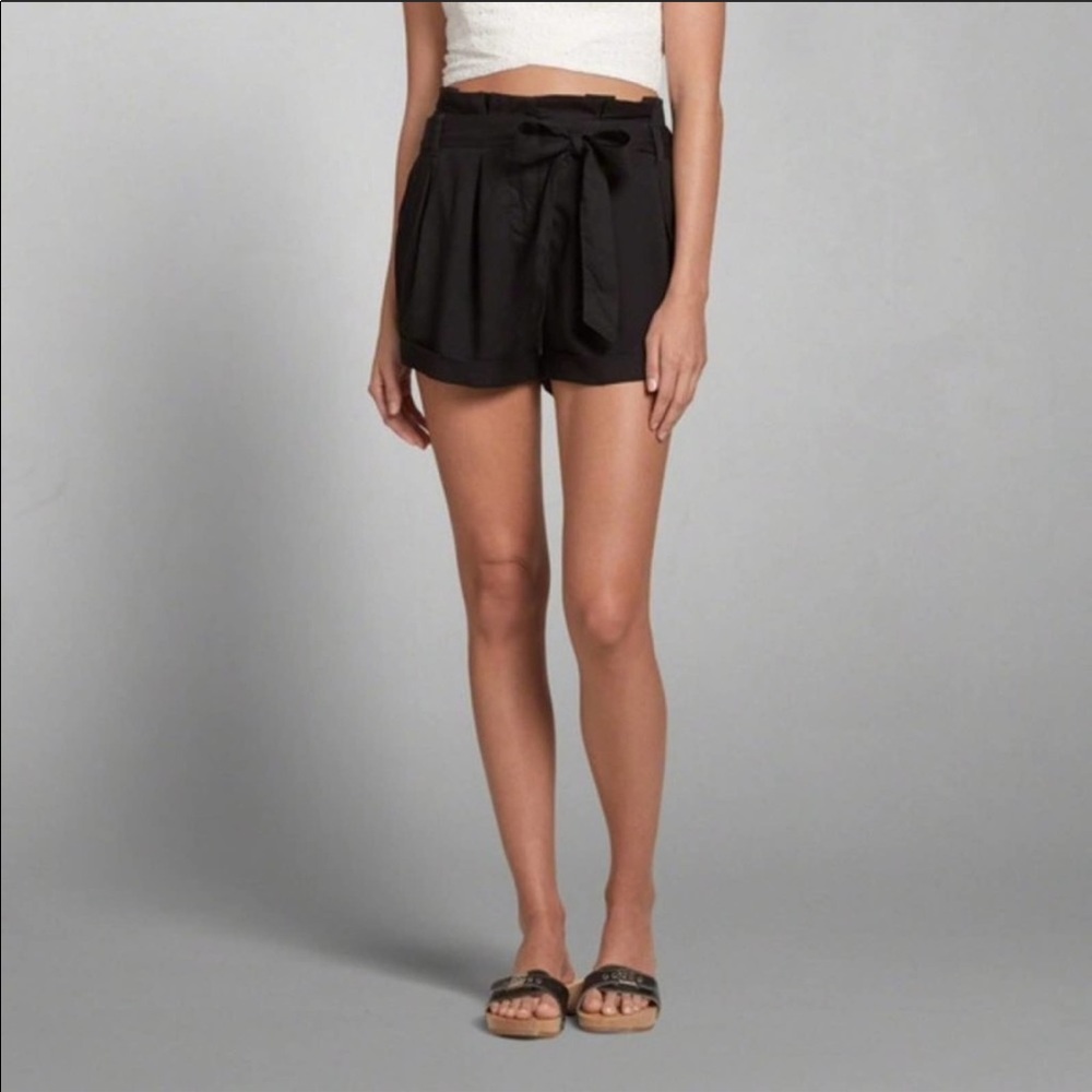 Abercrombie & Fitch Paper Bag Tie Waist Shorts High Rise Waisted